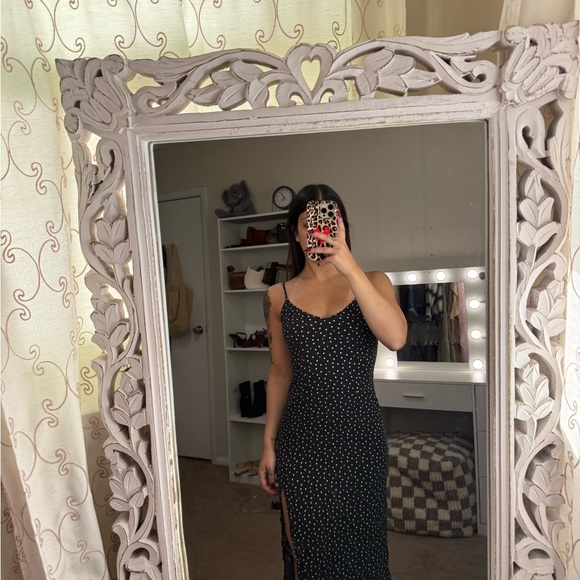 Abercrombie & Fitch Dresses & Skirts - Abercrombie & Fitch Black and White Midi Dress